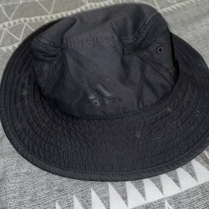 Black bucket hat, Adidas